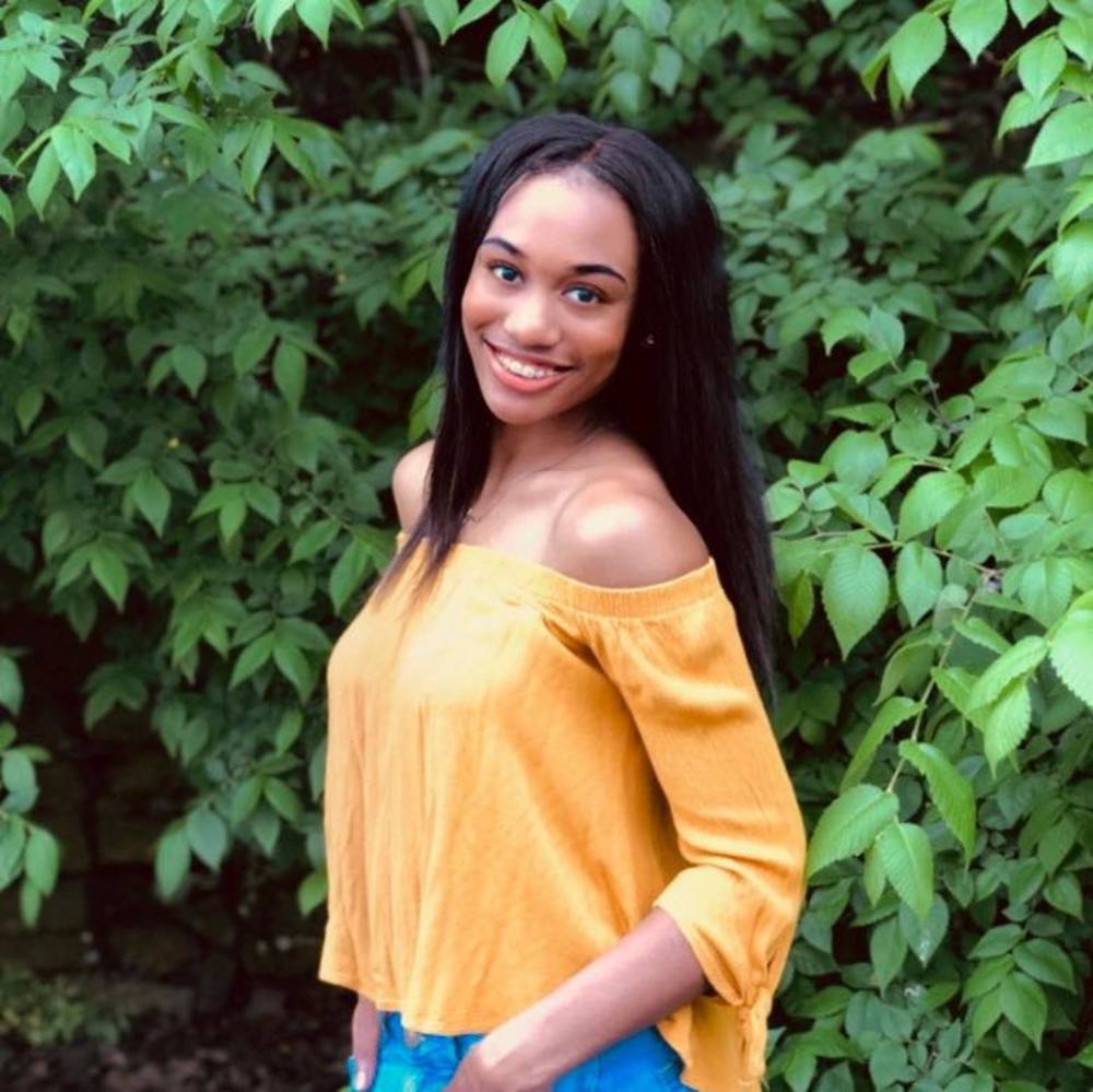 Meet your Posher, Deairah